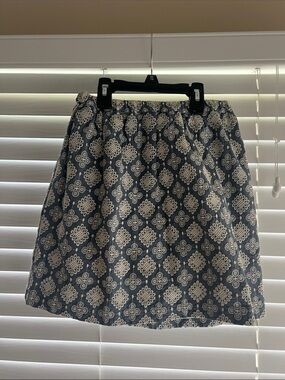 Peek Blue Skirt with White Nina Skirt Size XXL
